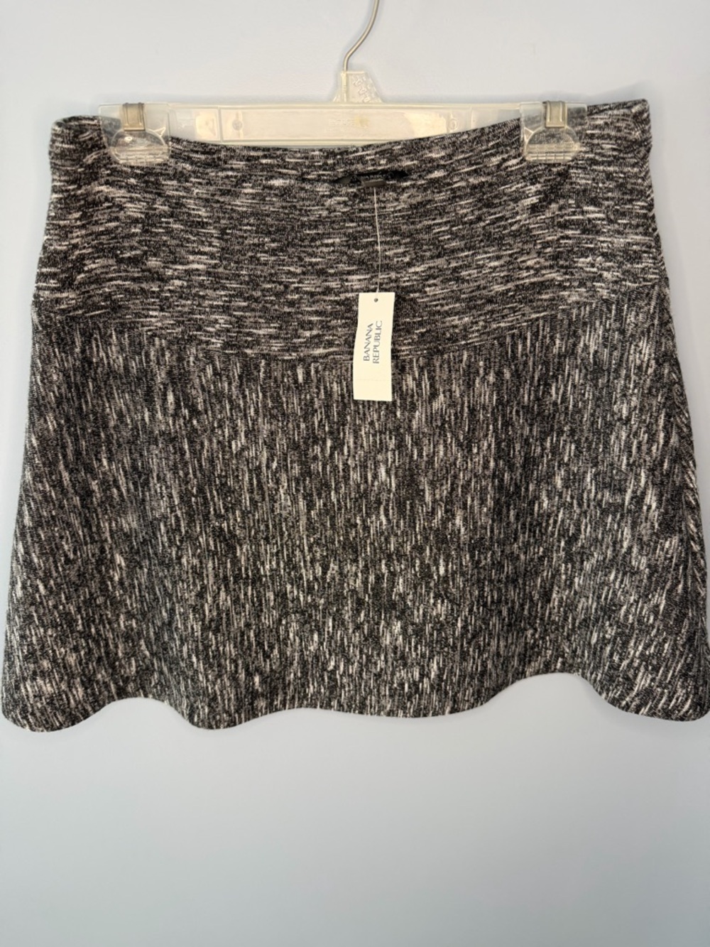 Banana Republic Black & White Marled  A-Line Skirt NWT!! M